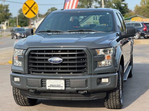 Used 2016 Ford F150 XLT w/ Equipment Group 301A Mid image 2
