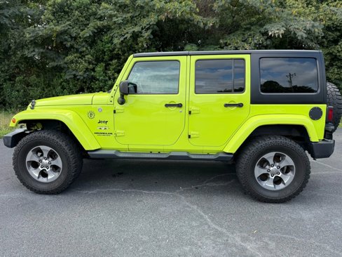 Used 2016 Jeep Wrangler Unlimited Sahara w/ Connectivity Group image 4
