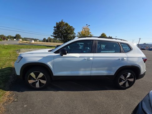 New 2025 Volkswagen Taos S image 7