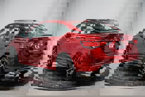 Used 2023 Nissan Sentra SR w/ SR Premium Package image 2
