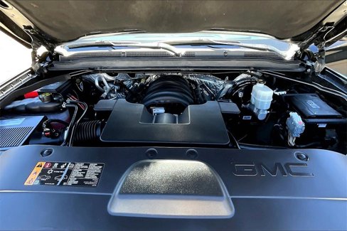 Used 2017 GMC Yukon SLT image 10