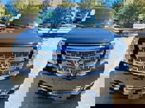 Used 2013 Cadillac Escalade ESV Platinum image 2