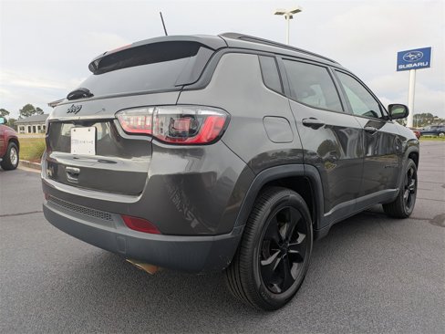 Used 2021 Jeep Compass Latitude image 4