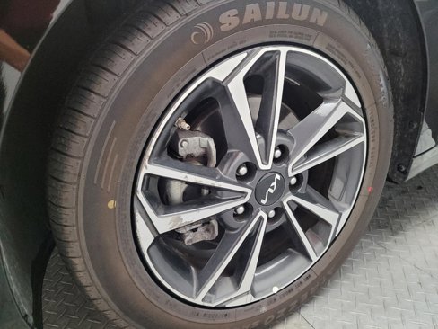 Used 2023 Kia Forte LXS image 31