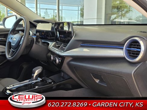 Used 2024 Chevrolet Trax LT image 18