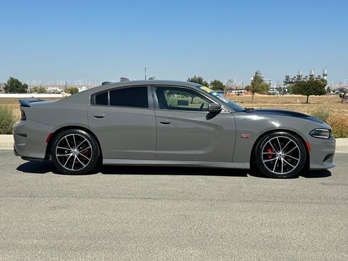 Used 2017 Dodge Charger R/T Scat Pack image 3