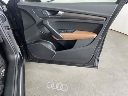 Used 2021 Audi Q5 2.0T Premium Plus image 11