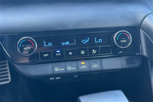 Used 2025 Hyundai Elantra Sport image 20