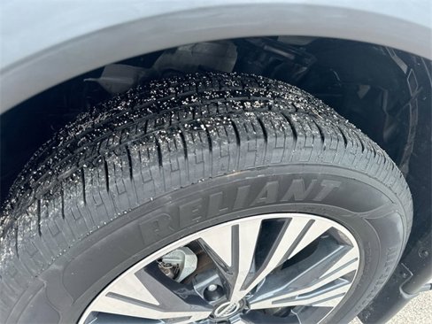Used 2021 Nissan Rogue SV image 38