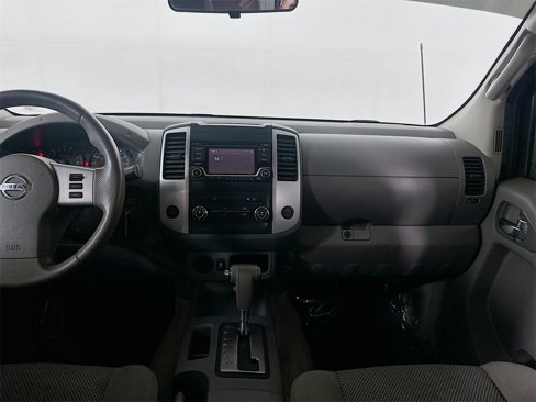 Used 2015 Nissan Frontier SV image 20