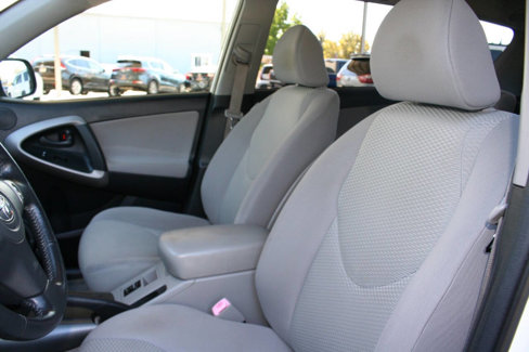 Used 2008 Toyota RAV4 Limited image 20