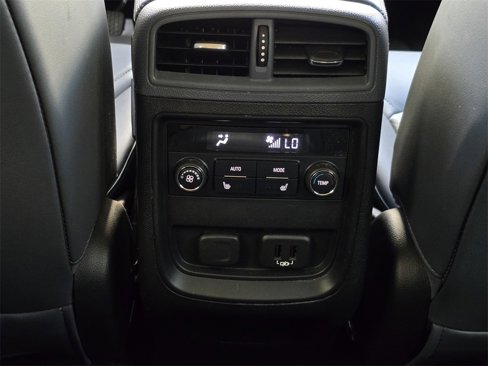 Used 2019 Buick Envision Essence image 17