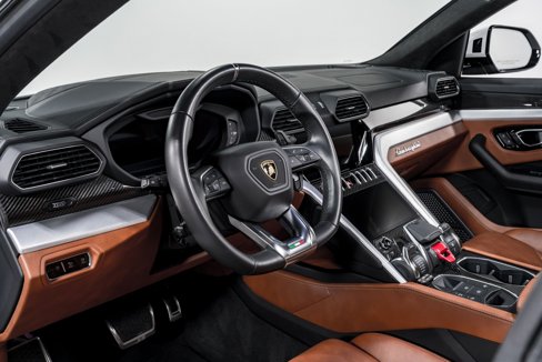 Used 2022 Lamborghini Urus image 13