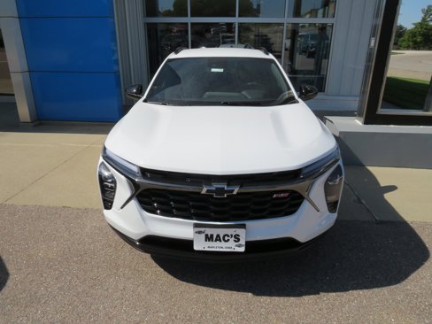 New 2025 Chevrolet Trax RS w/ Driver Confidence Package image 12