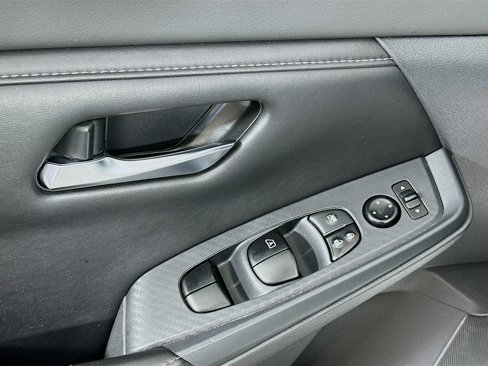 Used 2022 Nissan Sentra SV image 15