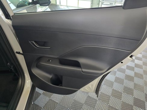 Used 2025 Hyundai Kona SEL image 37