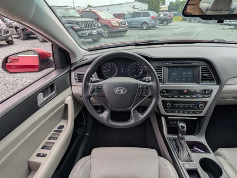 Used 2016 Hyundai Sonata Sport w/ Option Group 1V image 15