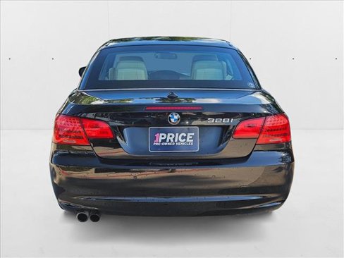 Used 2012 BMW 328i Convertible image 6