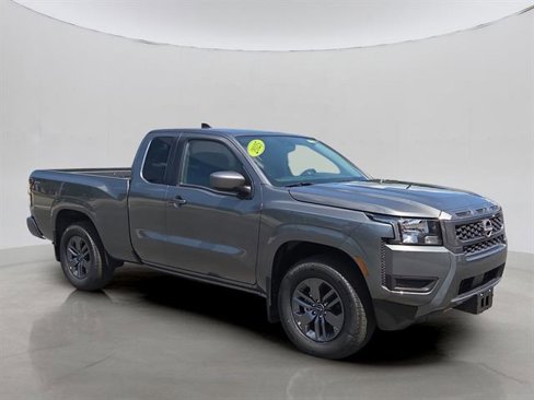 Used 2025 Nissan Frontier SV image 22