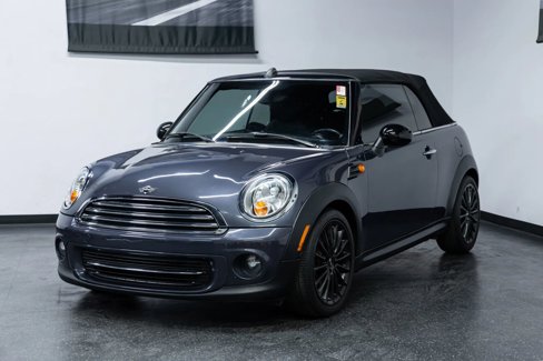 Used 2014 MINI Cooper Convertible image 4