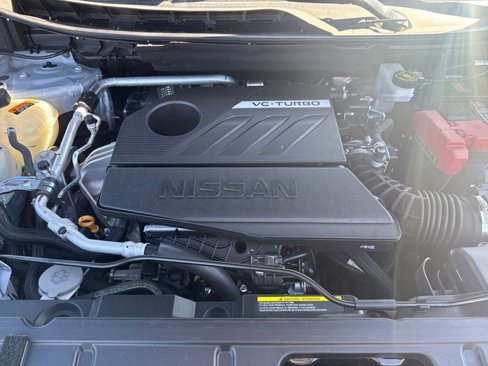 Used 2024 Nissan Rogue SV image 29