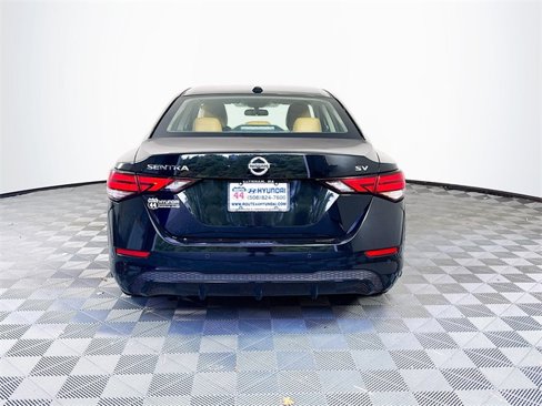 Used 2021 Nissan Sentra SV w/ SV Premium Package image 4