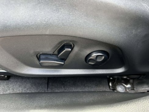 Certified 2021 Jeep Compass Limited w/ Sun and Sound Group image 17