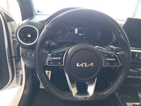 Used 2022 Kia Forte GT-Line image 39