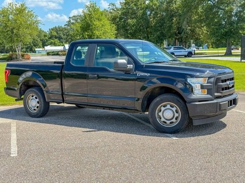 Used 2017 Ford F150 XL w/ Equipment Group 101A Mid image 1