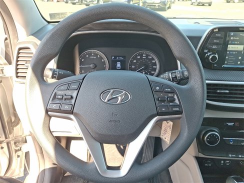 Used 2019 Hyundai Tucson SE image 18
