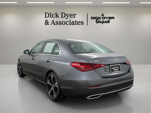 Used 2022 Mercedes-Benz C 300 Sedan image 11