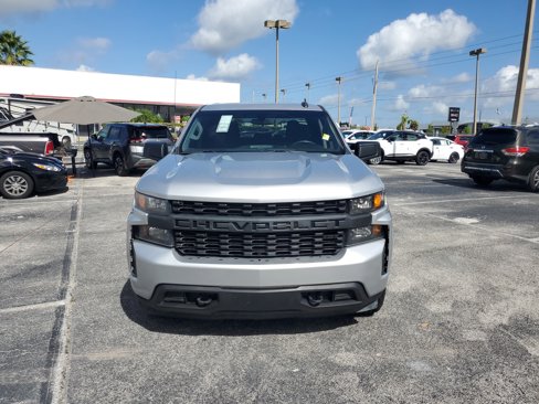Used 2020 Chevrolet Silverado 1500 Custom w/ Custom Value Package image 2