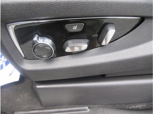 Used 2017 Cadillac Escalade Platinum image 21