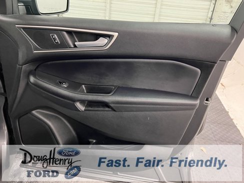 Used 2023 Ford Edge SEL image 37