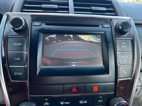 Used 2016 Toyota Camry LE image 20