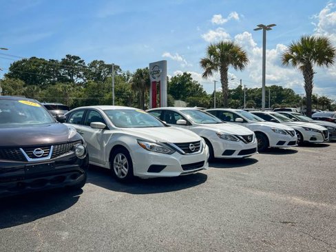 Used 2019 Nissan Rogue Sport S image 26