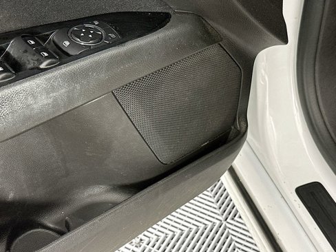 Used 2016 Ford Fusion SE image 23