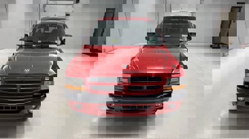 Used 1997 Dodge Dakota Sport image 2
