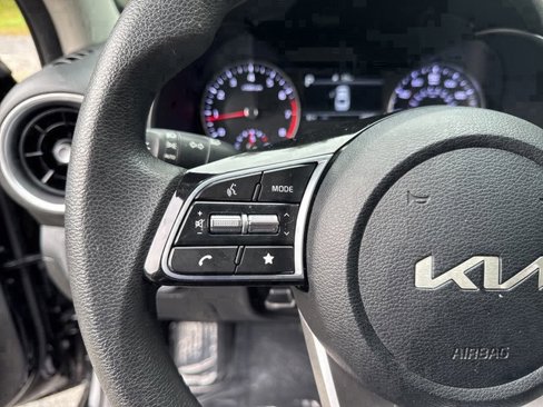 Used 2023 Kia Forte LXS w/ LXS Technology Package image 23