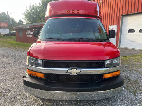 Used 2014 Chevrolet Express 3500 image 6