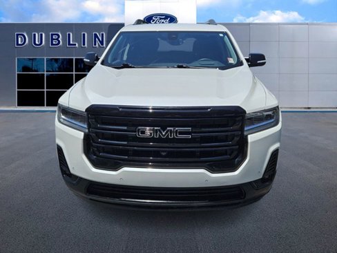 Used 2023 GMC Acadia SLT w/ Elevation Edition image 2
