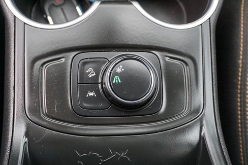 Used 2021 GMC Terrain SLE w/ Elevation Edition image 24