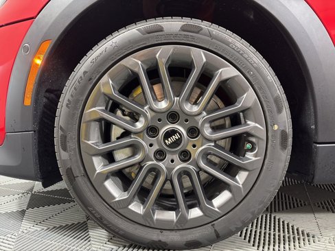 New 2025 MINI Cooper 2-Door Hardtop image 7
