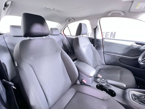 Used 2015 Volkswagen Jetta SE image 21
