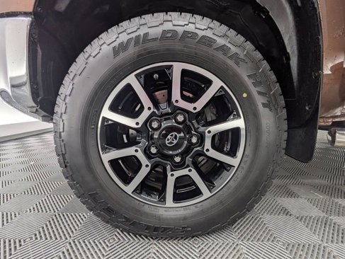 Used 2016 Toyota Tundra Limited image 12