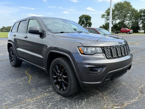 Used 2019 Jeep Grand Cherokee Altitude image 7