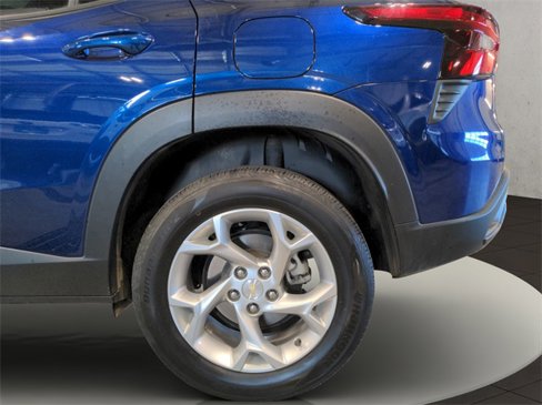 Used 2024 Chevrolet Trax LS w/ LS Convenience Package image 23