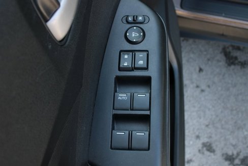 Used 2012 Honda CR-V LX image 11