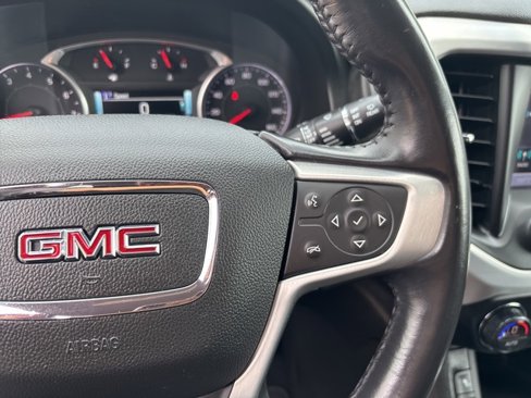 Used 2018 GMC Acadia SLT image 25