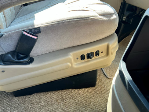 Used 2003 Ford E-150 and Econoline 150 image 24